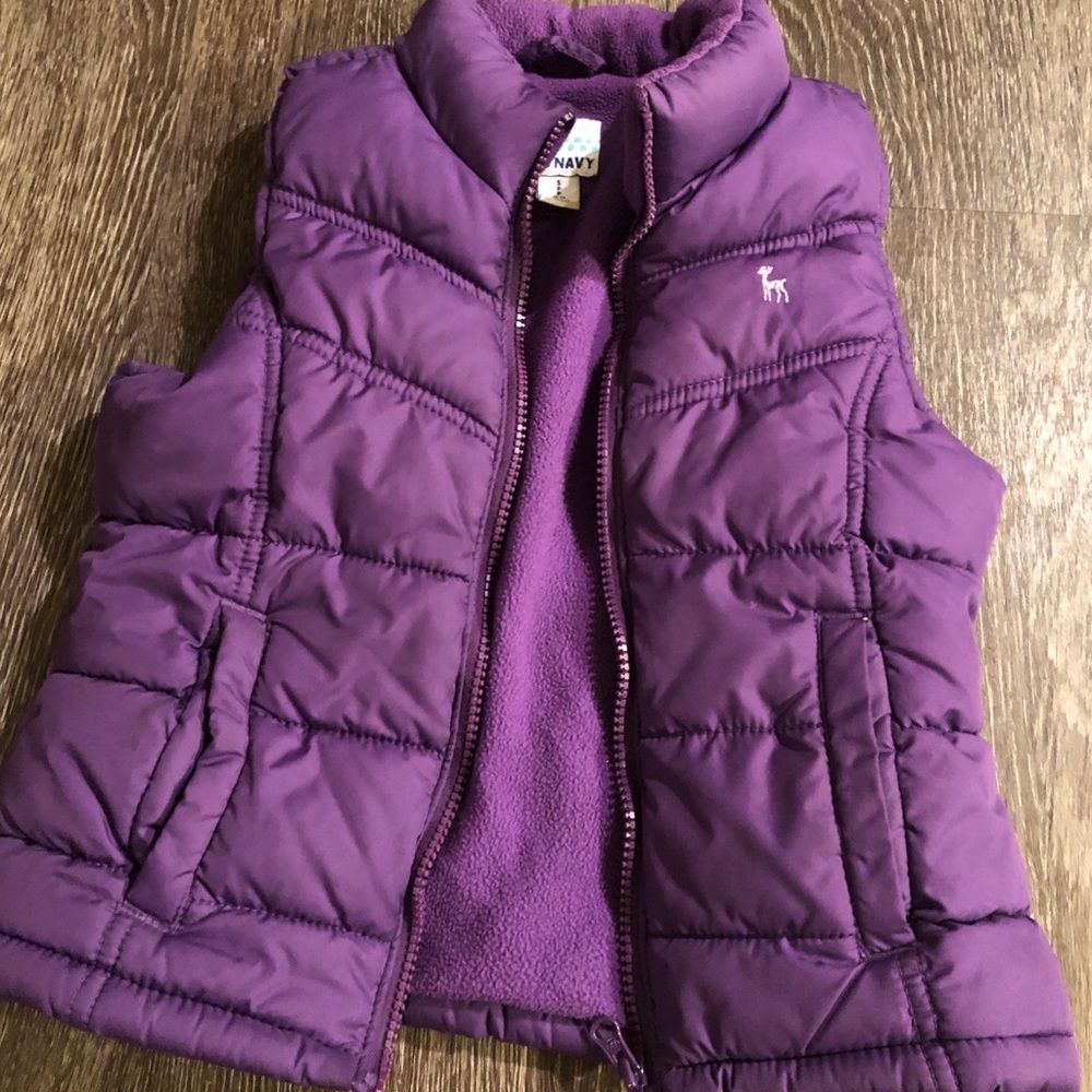 Puff Vest. Girls Small (6/7)
